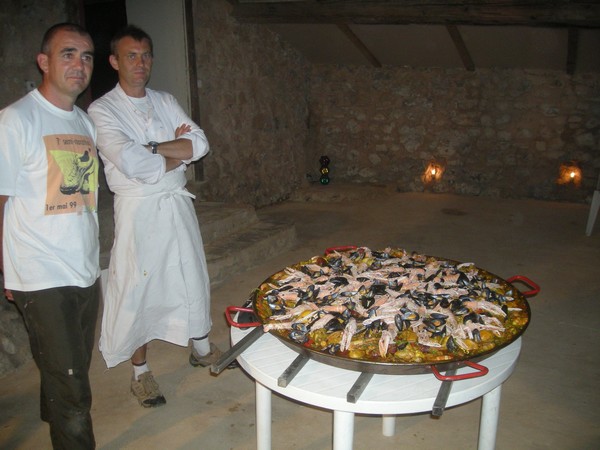 chris1-paella.jpg