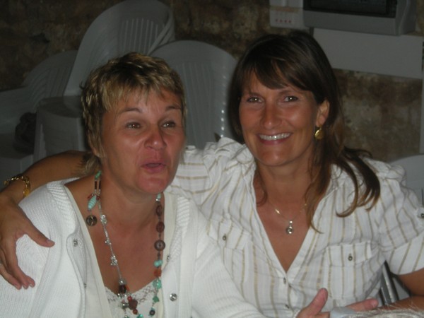 chris2-caroline-valerie.jpg